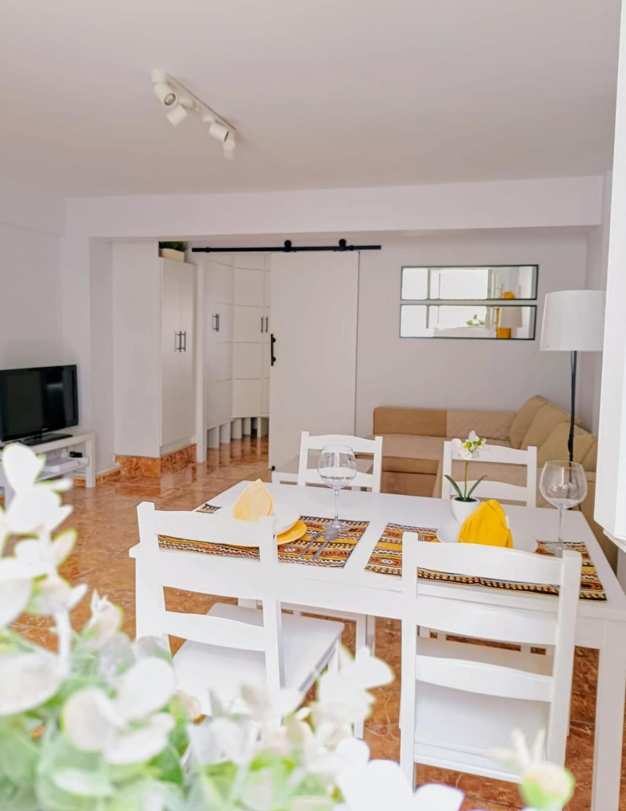 El Nido Apartment Santander Exterior photo